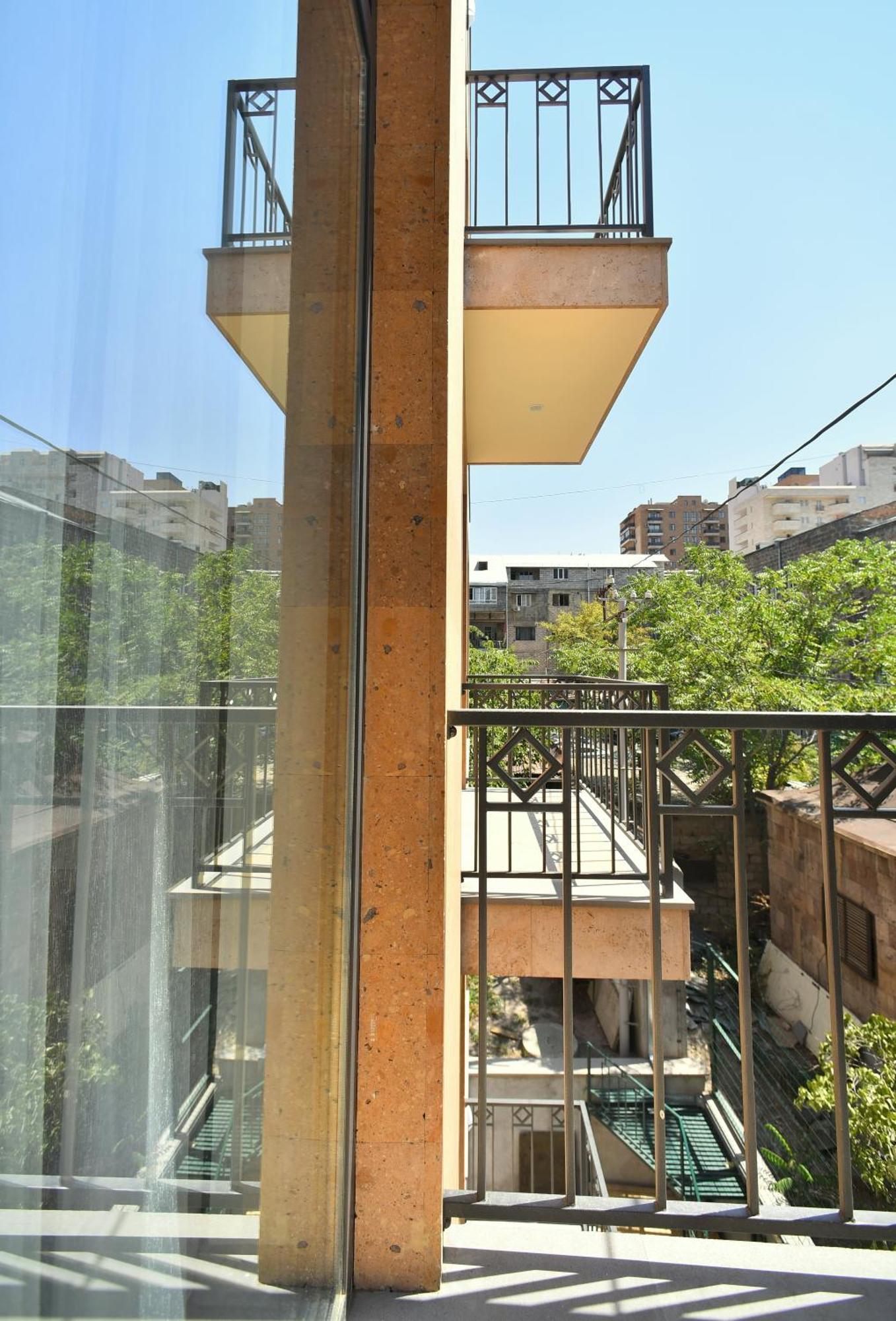 Hotel Avenue 30 Ereván Exterior foto