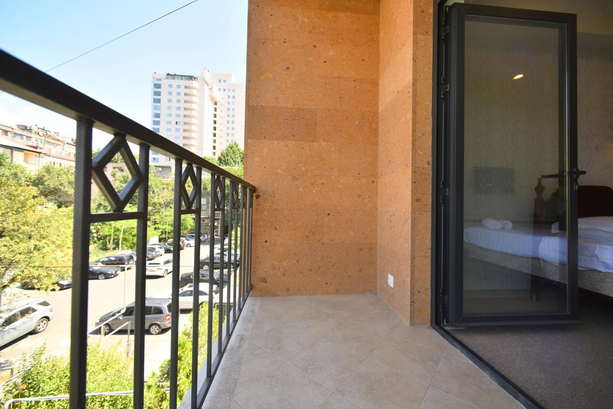 Hotel Avenue 30 Ereván Exterior foto